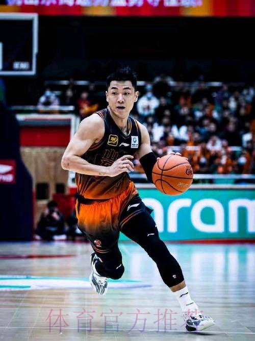 山东男篮分享高诗岩片段：绷带是铠甲，坚守是勋章